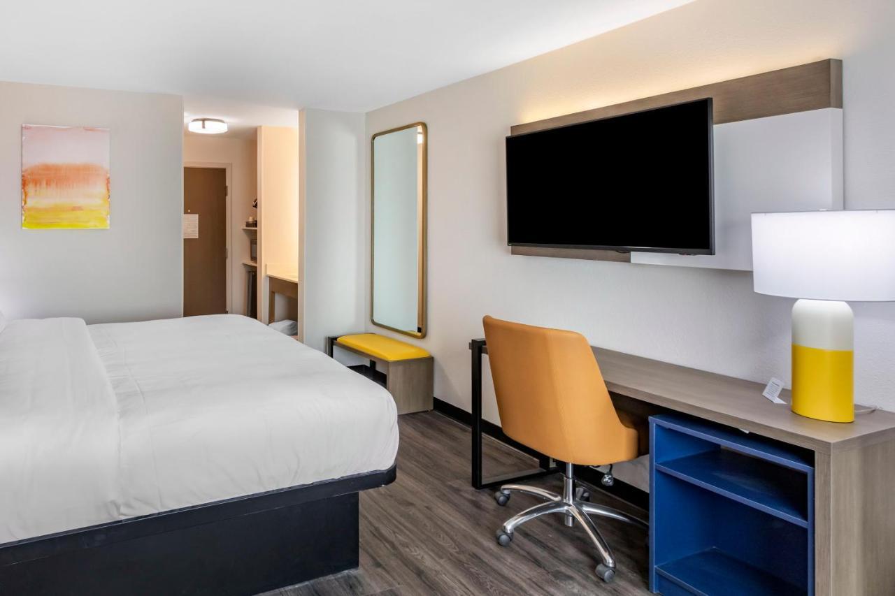 Queen Room - Disability Access